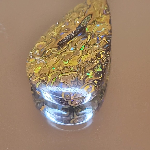 26 Carat Australian Koroit Boulder Opal - Picture 3 of 5